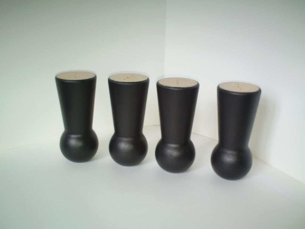 Zwart gelakte meubelpootjes 708. Nieuw !!, Huis en Inrichting, Ophalen of Verzenden, Nieuw, Hout