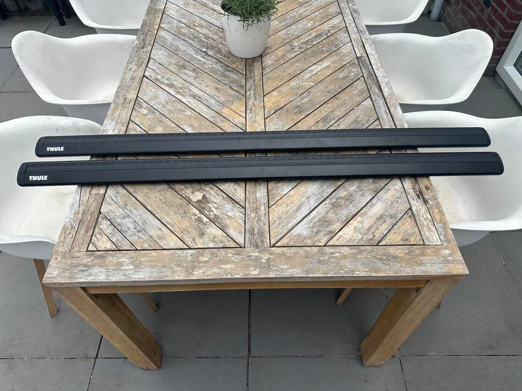 Thule Wingbar Evo 135 cm | Set van 2 zwarte alu stangen, Auto diversen, Dakdragers, Ophalen, Zo goed als nieuw