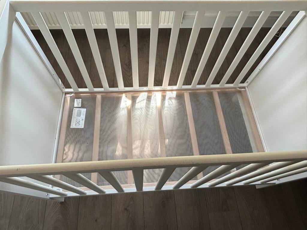 Wit ikea baby ledikant, Kinderen en Baby's, Babywiegjes en Ledikanten, Ophalen, Gebruikt, Ledikant