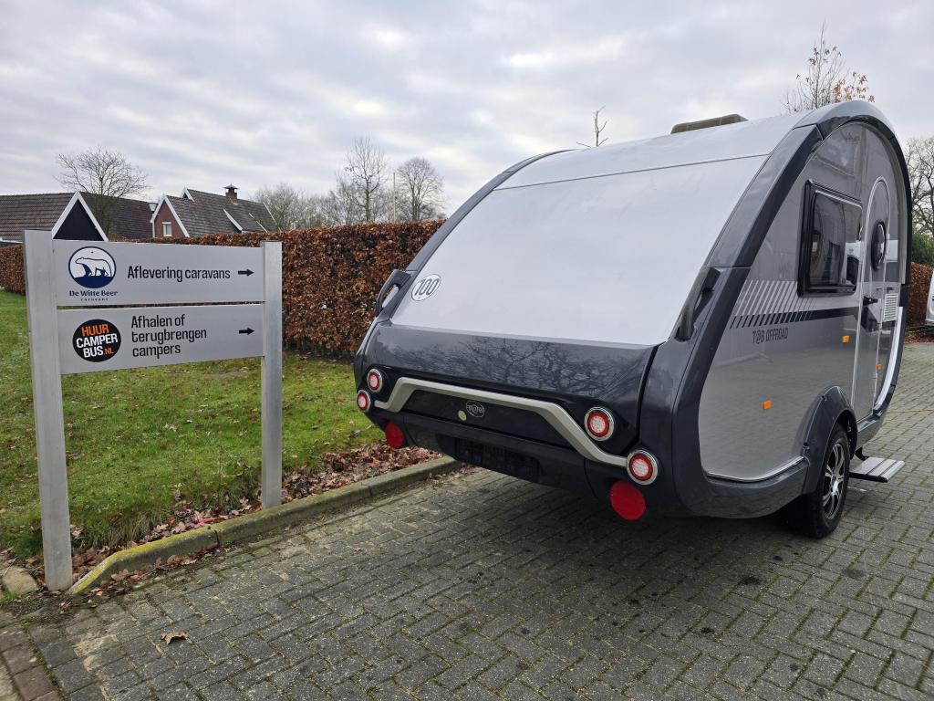 T@B Off Road 320 RS bwjr 2023 verzwaarde as 1000 kg, Caravans en Kamperen, Caravans, Overige typen, Schokbreker, Rondzit, Tot en met 2