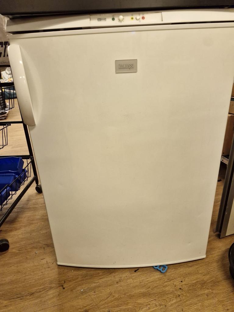 Zanussi vriezer 3 lades, Gebruikt, Minder dan 60 cm, Ophalen of Verzenden, Vrijstaand