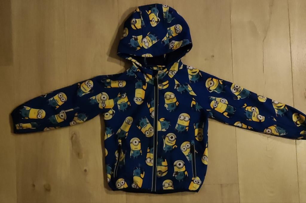 Jasje / Jackje maat 110, Despicable ME, Ophalen of Verzenden, Zo goed als nieuw, Jongen
