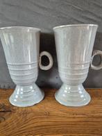 2 leuke hoge grijze mokken retro jaren 70, Huis en Inrichting, Keuken | Potten en Pannen, Ophalen of Verzenden, Zo goed als nieuw