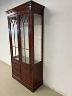 Display Cabinet / Vitrinekast in mahonie, achterwand in stof, Ophalen, Gebruikt