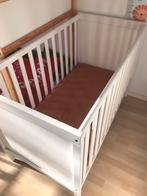 Sundvik Ikea babybed ledikant incl matras en hoeslakens, Ophalen, Zo goed als nieuw, Ledikant