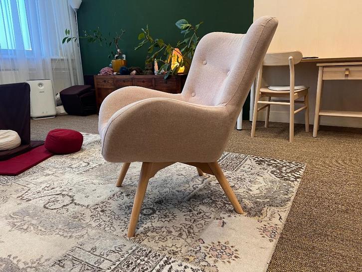 MADE com Doris fauteuil – Shetland roze, Huis en Inrichting, Fauteuils, Zo goed als nieuw, Hout, Stof, 50 tot 75 cm, 75 tot 100 cm