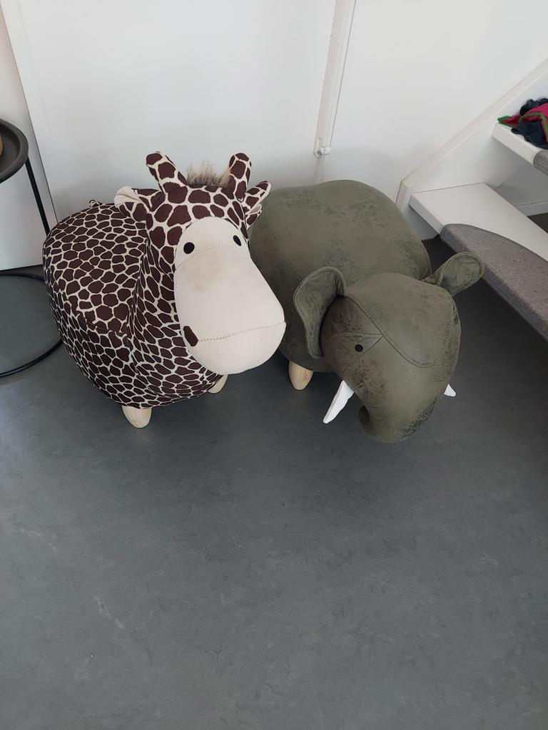 2x Dieren poef, Ophalen, Zo goed als nieuw