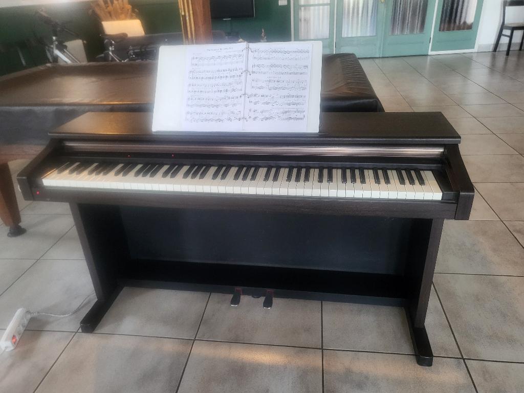 Casio ap-10 digitale piano, Muziek en Instrumenten, Ophalen, Gebruikt, Bruin, Digitaal