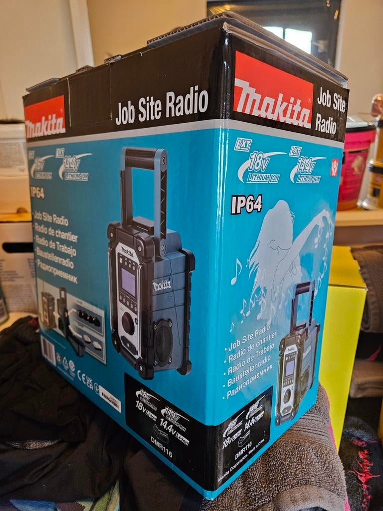 Makita Bouwradio DMR116 met adapter - Zo goed als ni, Audio, Tv en Foto, Radio's, Ophalen of Verzenden, Zo goed als nieuw, Bouwradio