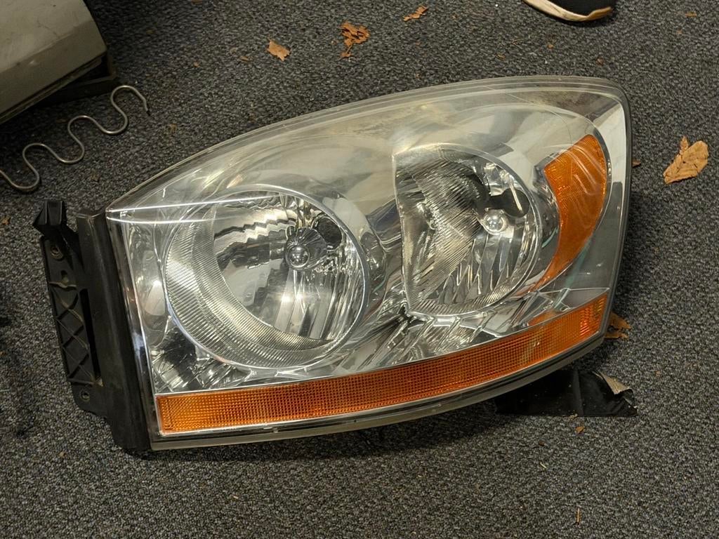 Koplampen Dodge RAM 1500 2007, Ophalen, Gebruikt, Dodge