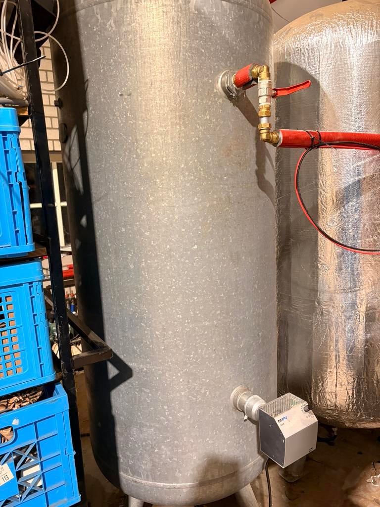 Druktank 900 liter, Doe-het-zelf en Verbouw, Compressors, 100 liter of meer, Ophalen, Zo goed als nieuw