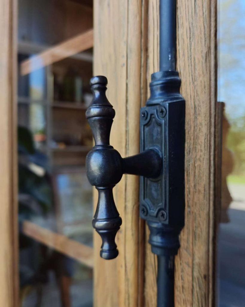 Hoge Buffetkast | Gerecycled teakhouten vitrinekast #6262, Niet ingevuld, Met deur(en), 200 cm of meer, 150 tot 200 cm