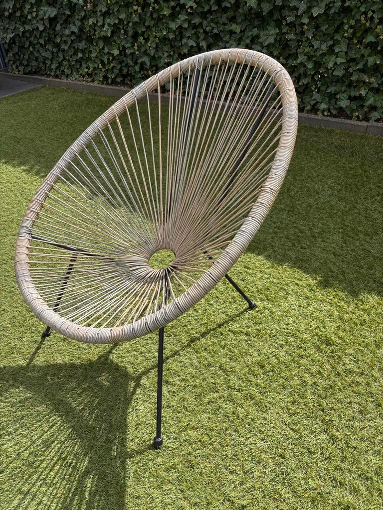 Loungestoel Beige/Naturel - Zo goed als nieuw (Jysk), Tuin en Terras, Ophalen, Zo goed als nieuw