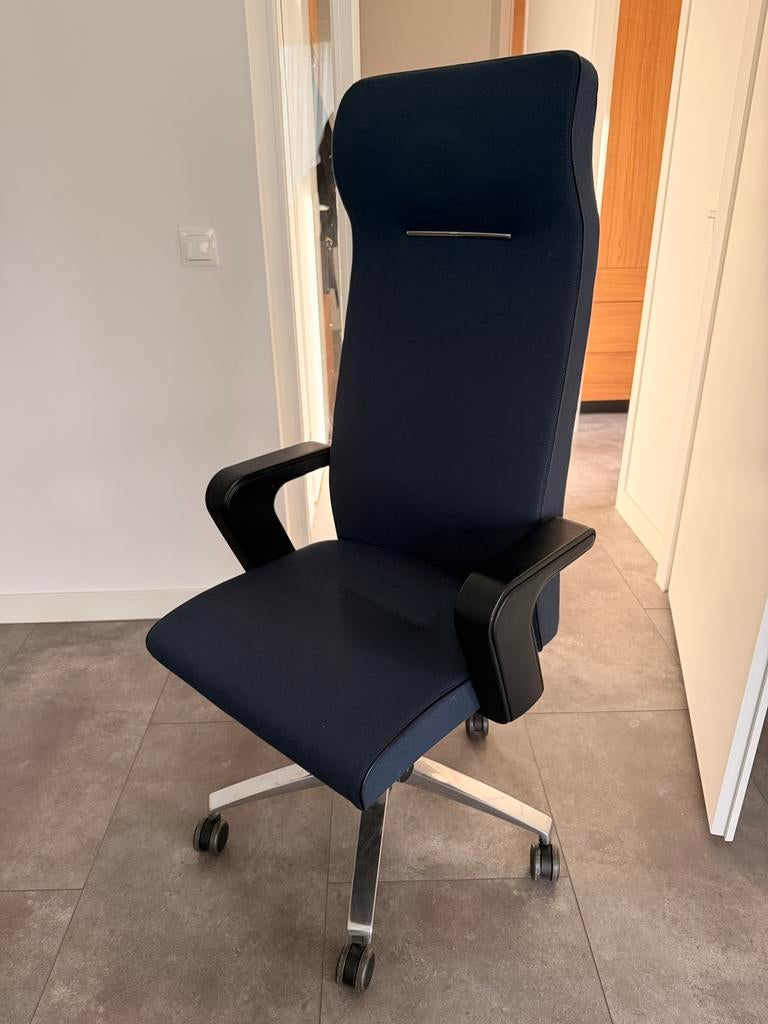 Luxe Blauwe Directiestoel | Ergonomische  Bureaustoel, Ophalen, Zo goed als nieuw, Zwart
