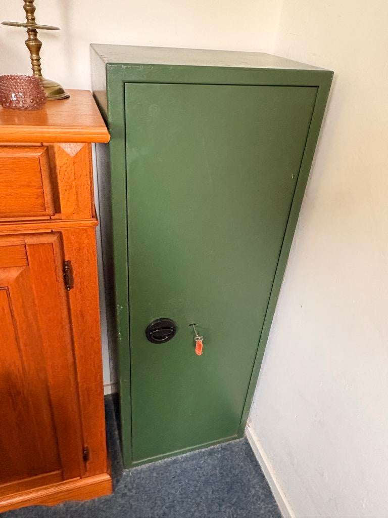 Zware kluis voor geweren en munitie gecertificeerd, Ophalen of Verzenden, Gebruikt, Brandkast