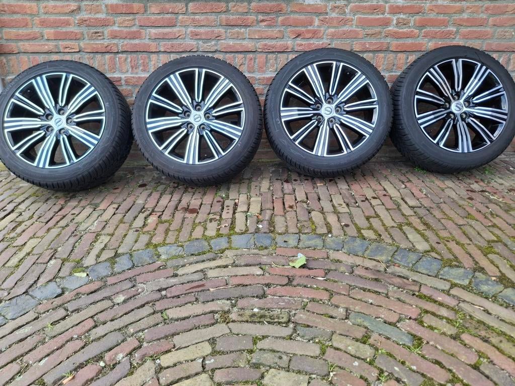 Volvo V60 Inscription velgen met Vredestein winterbanden, Ophalen, 18 inch, Gebruikt, Banden en Velgen