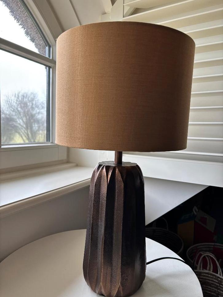 Tafellamp brons/goud, Huis en Inrichting, Lampen | Tafellampen, Zo goed als nieuw, 50 tot 75 cm, Stof, Overige materialen, Ophalen of Verzenden
