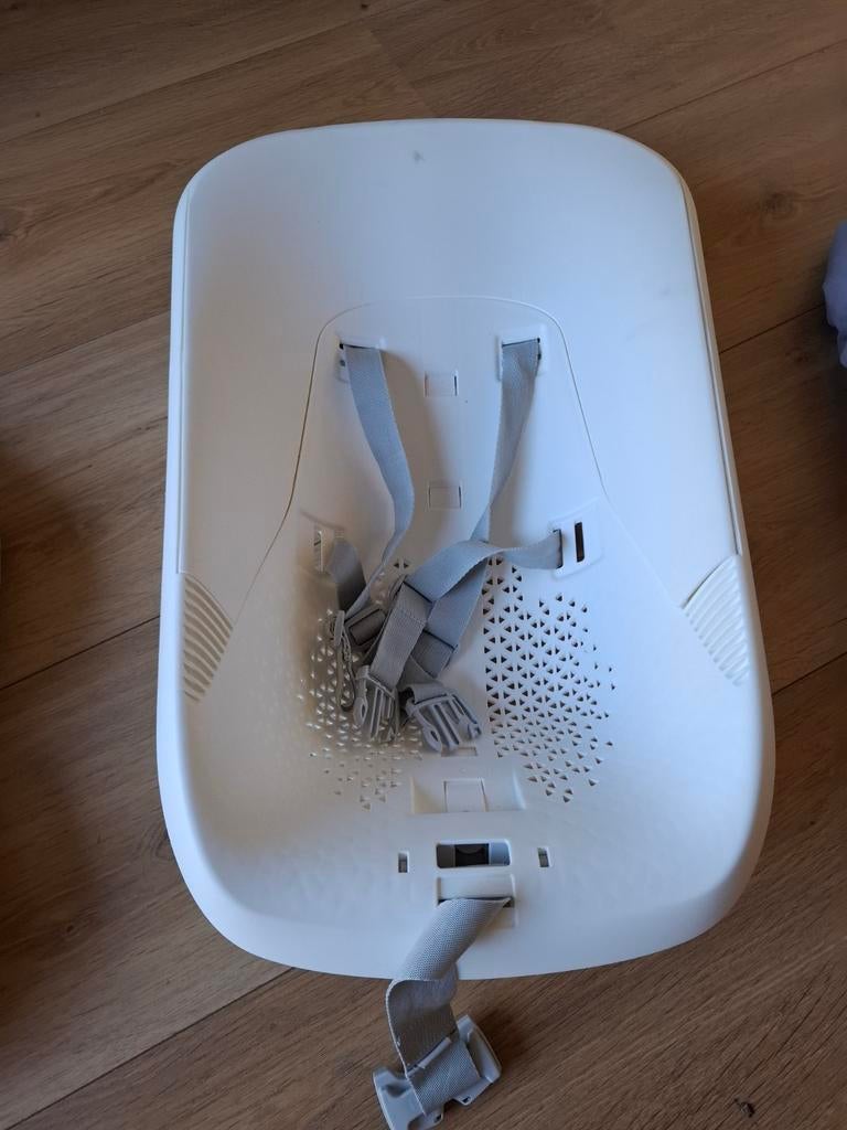 Stokke Tripp Trapp Newborn Set met 2 hoezen, Kinderen en Baby's, Kinderstoelen, Ophalen, Gebruikt, Overige typen, Gordel(s)