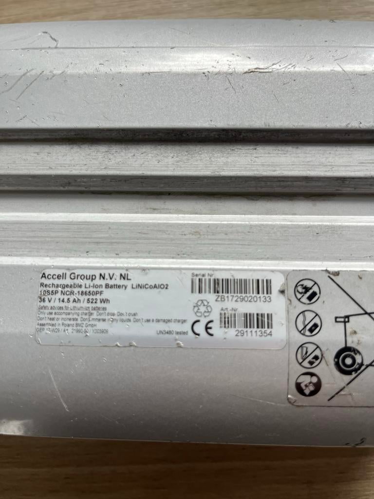 Koga fietsaccu met oplader, Ophalen of Verzenden, Gebruikt