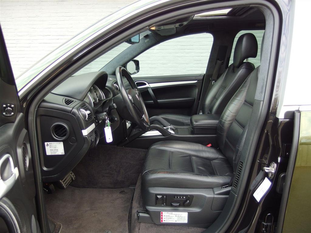 Porsche Cayenne Turbo 4.8L V8 2007 Zeer mooi /APK / BTW, Auto's, Porsche, Automaat, Cayenne, 496 pk, Zwart