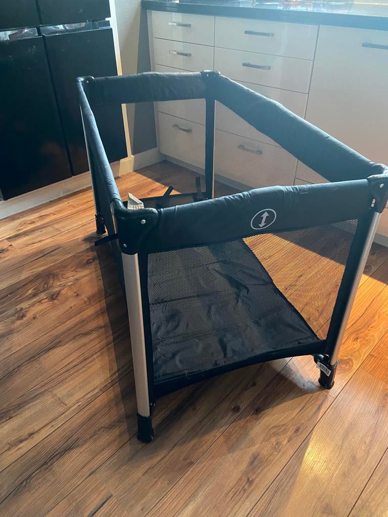 Campingbedje, Ophalen, Zo goed als nieuw, Minder dan 140 cm, Minder dan 70 cm