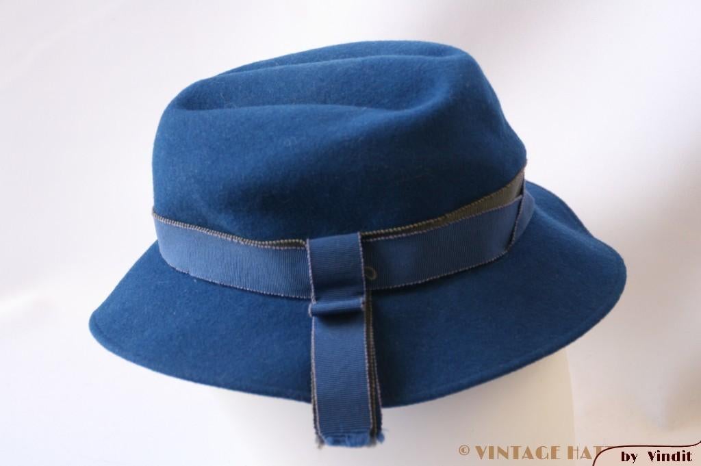 kleine Vintage Dameshoed blauw 54 incl. gratis verzenden NL, Kinderen en Baby's, Kinderkleding | Petten en Hoeden, 134 t/m 140