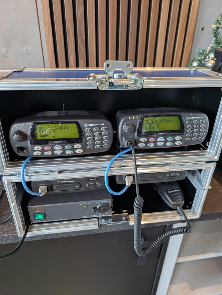 Motorola UHF repeater set in Pro HD flightcase, Info@motorolacommunications.com, 5 tot 15 km, Zo goed als nieuw, Toebehoren