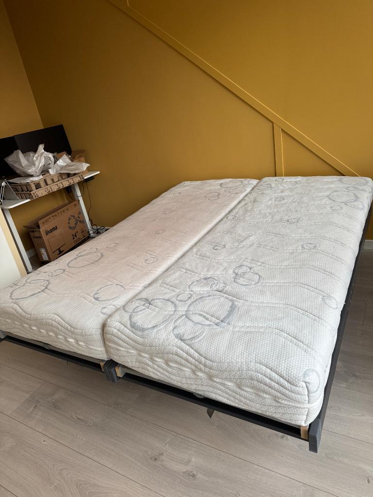 Matrassen, Huis en Inrichting, Ophalen, Gebruikt, Eenpersoons, 80 cm