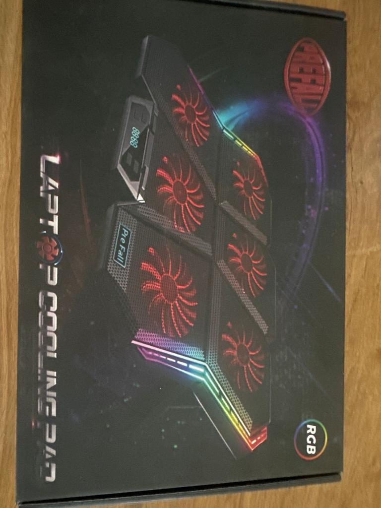 Nieuwe Laptop koeler met RGB, Ophalen of Verzenden, Gebruikt, Luchtkoeling