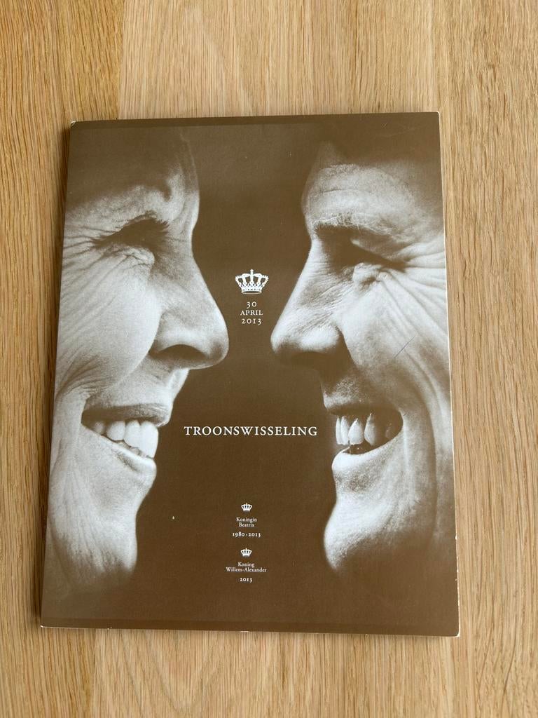 Postzegelvelletjes Troonswisseling Beatrix/Willem Alexander, Postzegels en Munten, Postzegels | Nederland, Ophalen of Verzenden