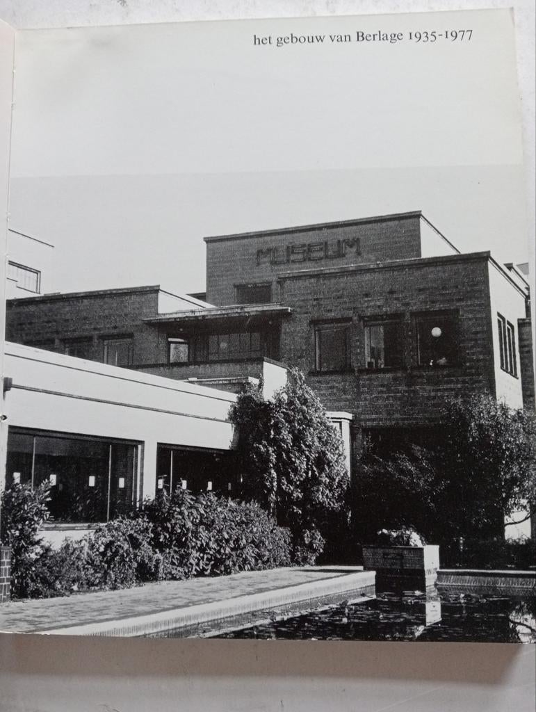 Zienderogen Haags Gemeentemuseum Berlage, Boeken, Ophalen of Verzenden, Gelezen, Fotografen