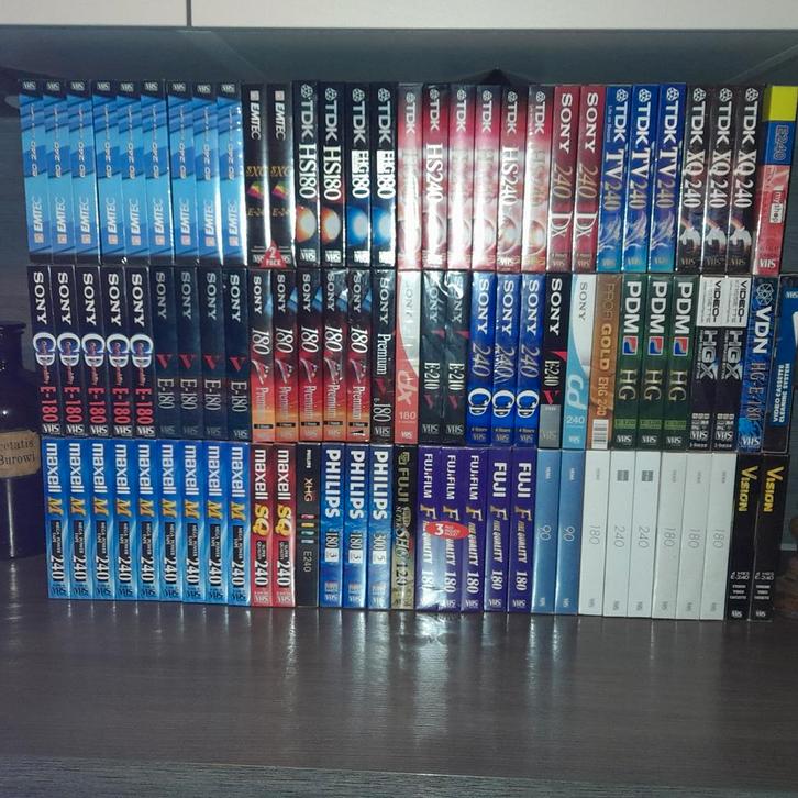 92 videocassettes videobanden onbespeeld in fabrieksseal, Audio, Tv en Foto, Videospelers, Ophalen of Verzenden