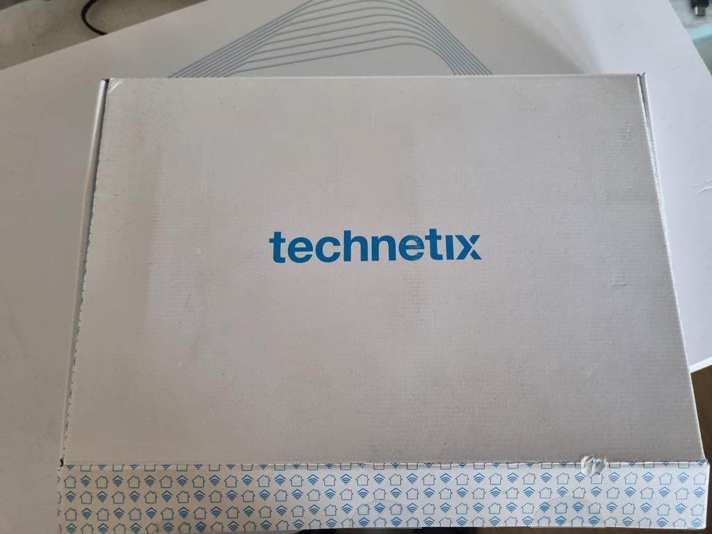 Technetix internet signaal versterker, Ophalen