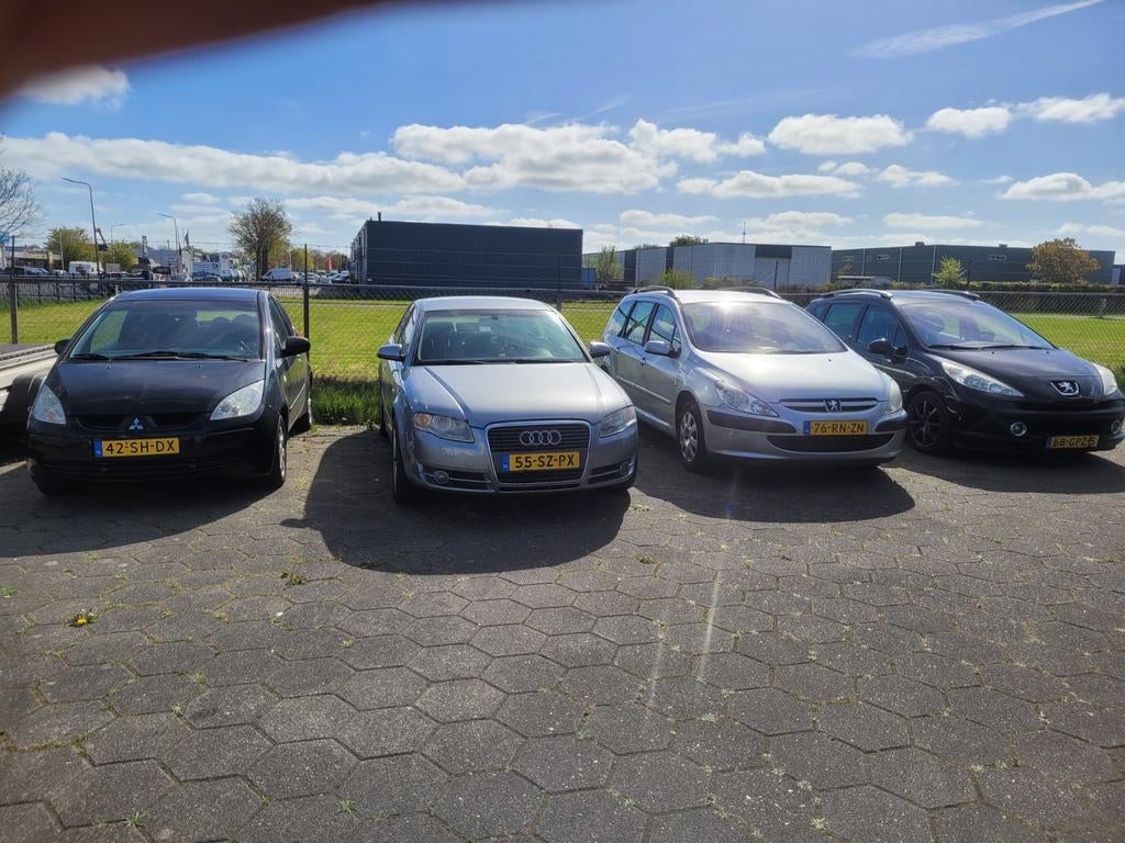 4 Auto's in 1 koop handel of export, Auto's, Overige Auto's, Particulier, Ophalen