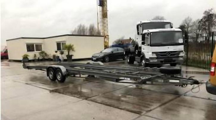 Te huur: dubbele auto ambulance / autotransporter, Diensten en Vakmensen, Verhuur | Auto en Motor