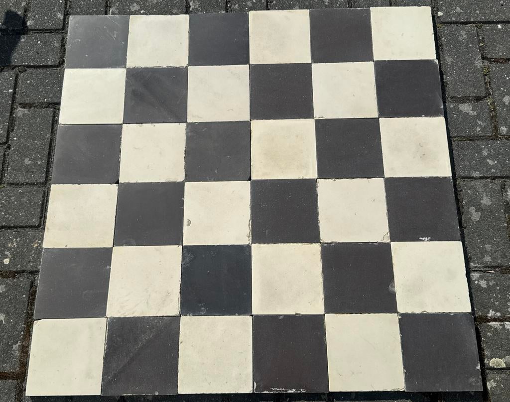 15m2+ Antieke zwart witte tegels., Doe-het-zelf en Verbouw, Tegels, Gebruikt, Keramiek, Minder dan 20 cm, 10 m² of meer