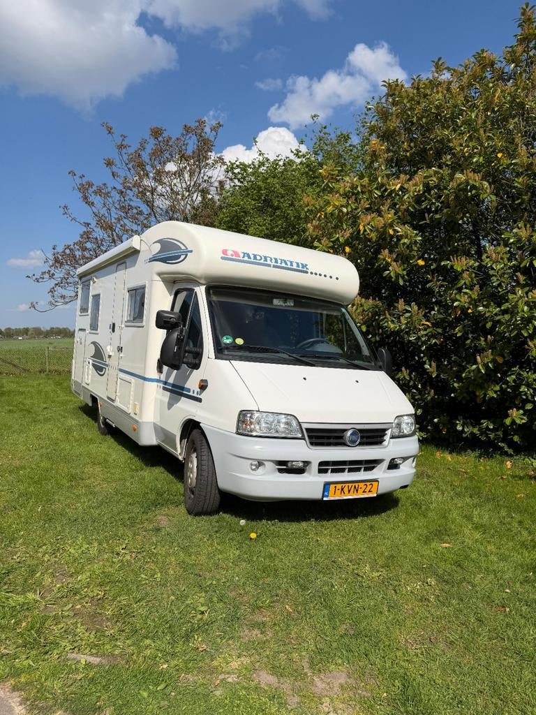 Zeer goede nette camper, Particulier, Tot en met 4, Half-integraal