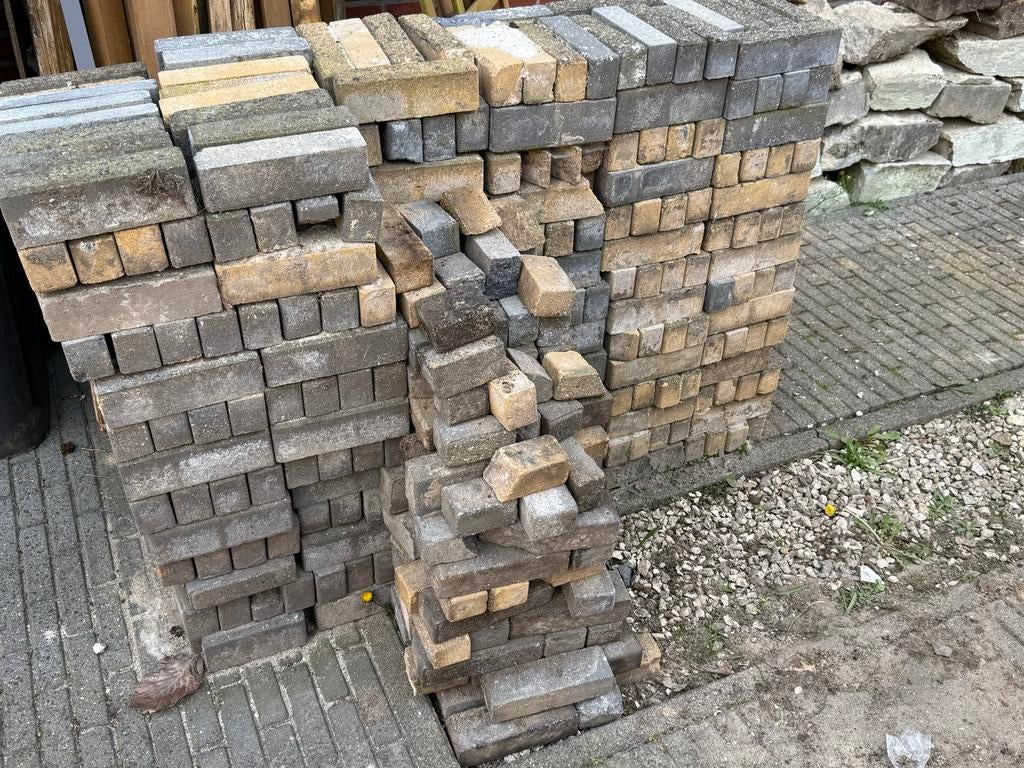 GRATIS - 77m2 klinkers / waaltjes, Tuin en Terras, Tegels en Klinkers, Ophalen, Gebruikt, Klinkers, 10 m² of meer