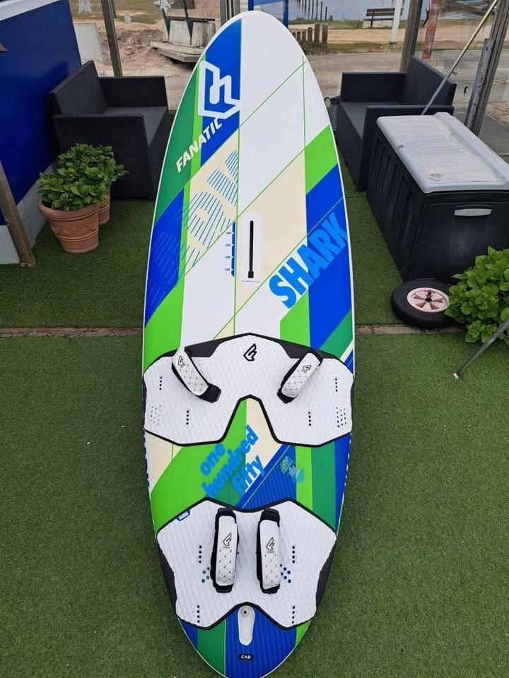 Fanatic Shark One Hunderd Fifty 150 Ltr. surfplank, Ophalen, Zo goed als nieuw, Minder dan 250 cm, Plank