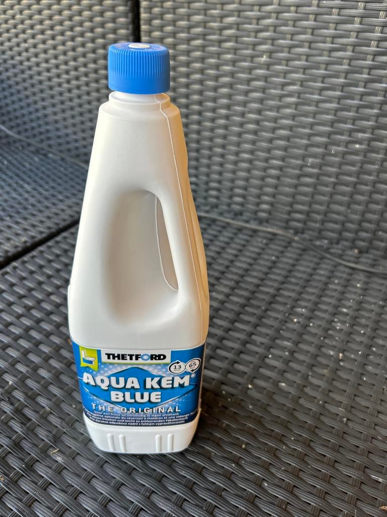 Thetford Aqua Kem Blue 2 liter - Nieuw, Caravans en Kamperen, Ophalen, Nieuw