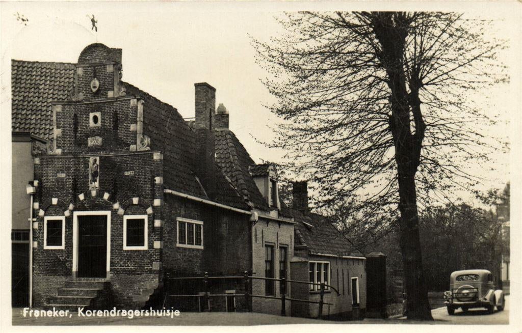 Franeker, Korendragershuisje - auto - 1942 gelopen, Ophalen of Verzenden, Voor 1920, Gelopen, Friesland