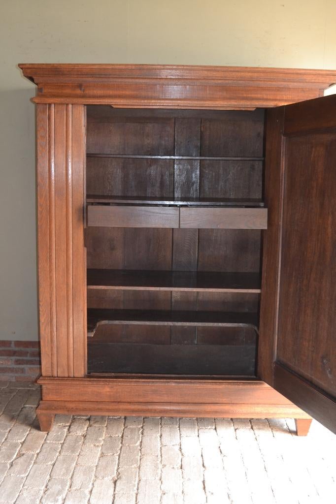 Prachtige antieke eiken houten Spinde kast, broodkast., Verzenden