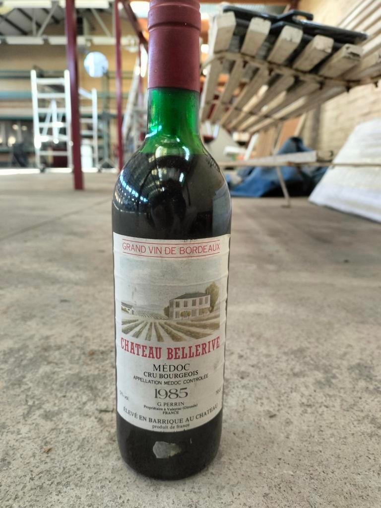Franse rode wijn, Chateau Bellerive 1985, Verzamelen, Ophalen, Frankrijk, Nieuw, Rode wijn