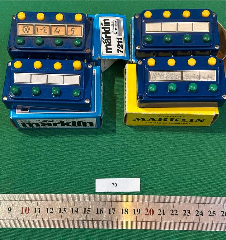 70- Märklin 4x 7211 schakelkastjes in doos, Hobby en Vrije tijd, Modeltreinen | Overige schalen, Gebruikt, Overige typen, Wisselstroom