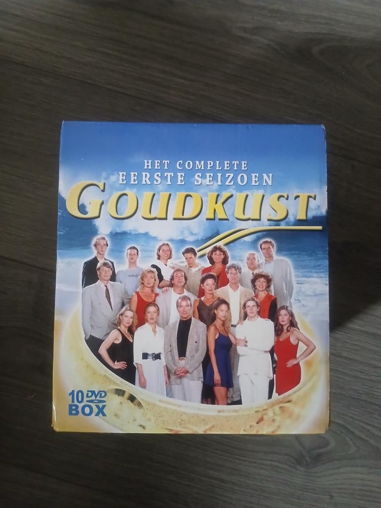 Goudkust - Het complete eerste seizoen (10 DVD Box), Cd's en Dvd's, Dvd's | Tv en Series, Ophalen of Verzenden, Zo goed als nieuw