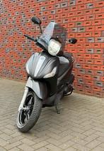 Piaggio Beverly 350 - BJ2018 - KM14.295 - 2 Eigenaren - ZGAN, Piaggio, Ophalen of Verzenden, Benzine, Analoogstraat 21b