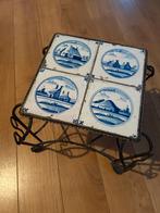 Oud bijzettafeltje met tegeltjes en gietijzer, Huis en Inrichting, Tafels | Bijzettafels, Minder dan 55 cm, Gebruikt, Rond, Ophalen