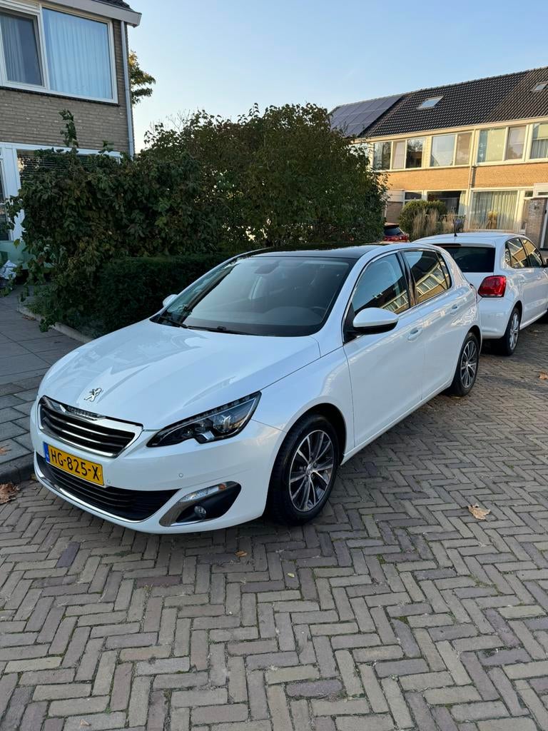 Peugeot 308 | 2015 | Xenon | Panorama  |  Motor vervangen!, Auto's, Peugeot, Particulier, Achteruitrijcamera, Adaptieve lichten