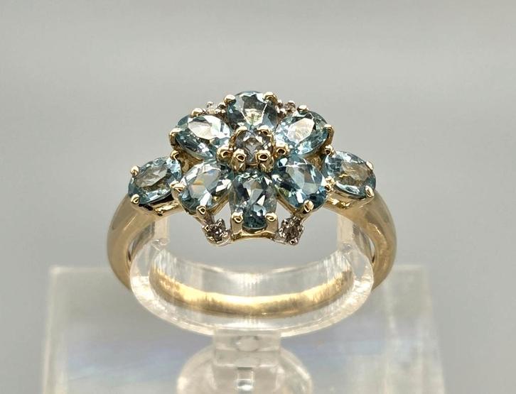 Gouden Vintage ring met aquamarijn en diamant. 2026/119., Sieraden, Tassen en Uiterlijk, Ringen, Zo goed als nieuw, Dame, Kleiner dan 17