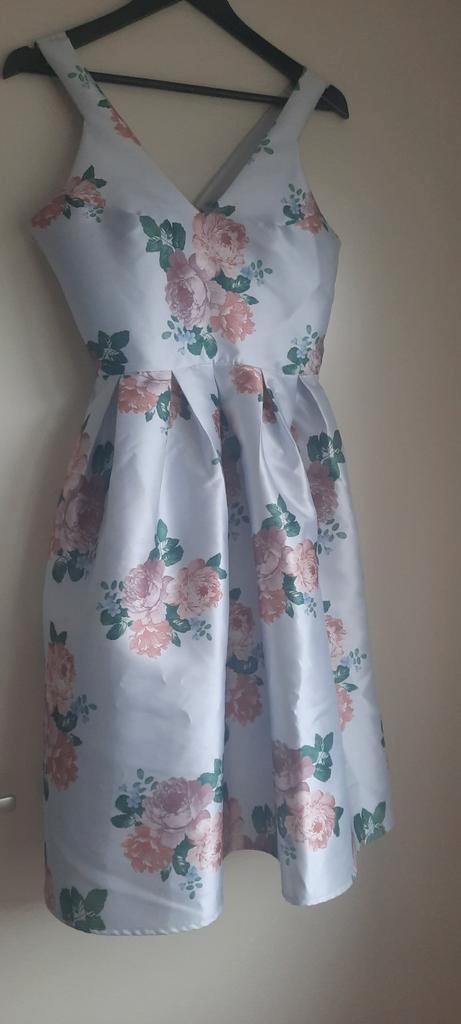 Chi Chi London Jurk - Maat 10 (S/M), Kleding | Dames, Jurken, Zo goed als nieuw, Maat 36 (S), Overige kleuren, Knielengte, Ophalen of Verzenden